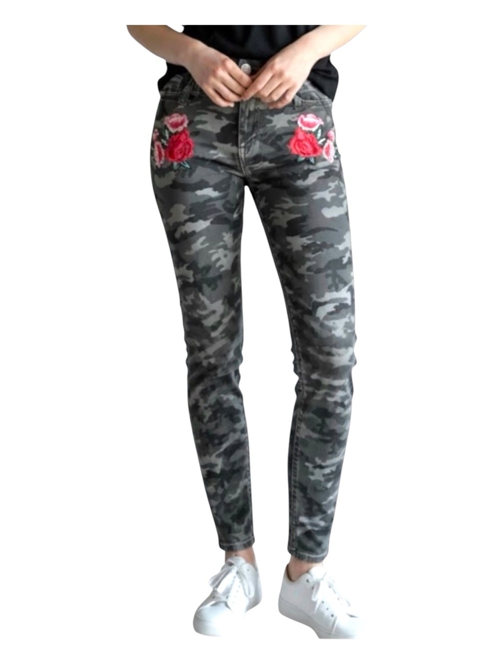 Girl Suko girl camo jeans in size 12 floral embellishment skinny mid-high rise
